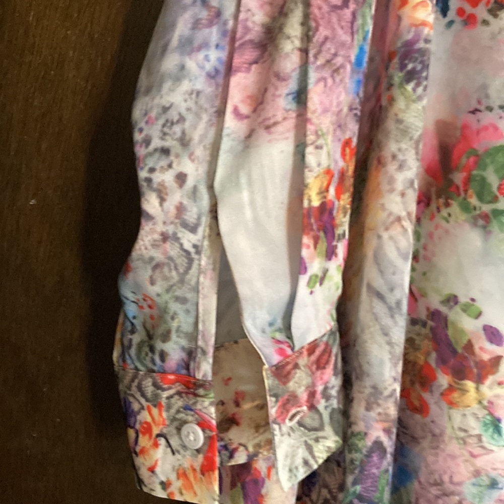 Lena Gabriella blouse from Stein Mart. New size L - Picture 2 of 6